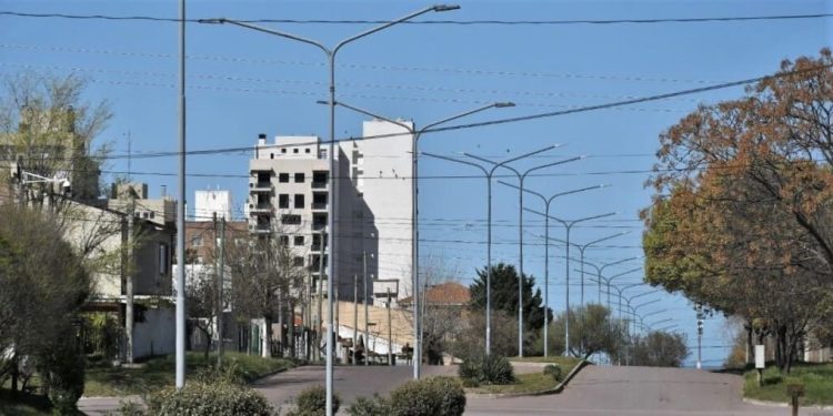 Finalizó la modernización del alumbrado público en Monte Hermoso: ¡Conocé todos los detalles del cambio a tecnología LED!