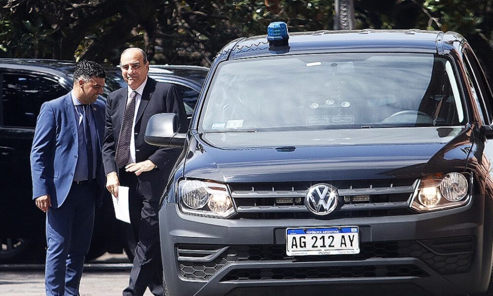 Francos reconoce complejidad en reimpresión de boletas: La Libertad Avanza pagaría.