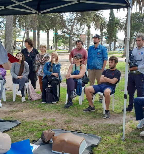 Jornada de promoción y prevención: actividades en la plaza por el Día del Corazón.