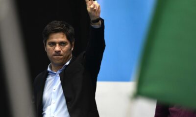 Peronismo prepara acción judicial por reimpresión de boletas y busca que gobierno asuma consecuencias del millonario gasto.