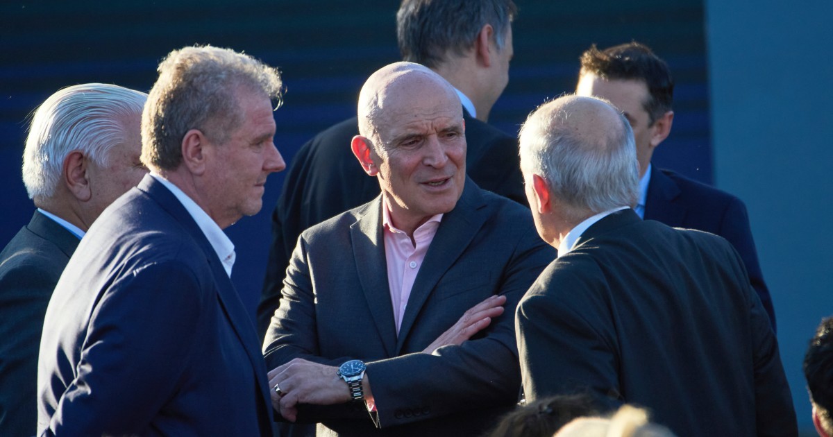 Posible baja de Espert en Bonaerense: Milei analiza catástrofe electoral con Santilli y gobierno.