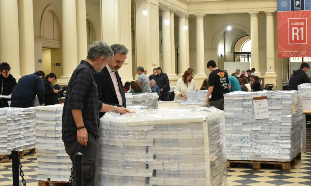 Ramos Padilla rechaza cambio en boletas: evidencia inspección definitiva.