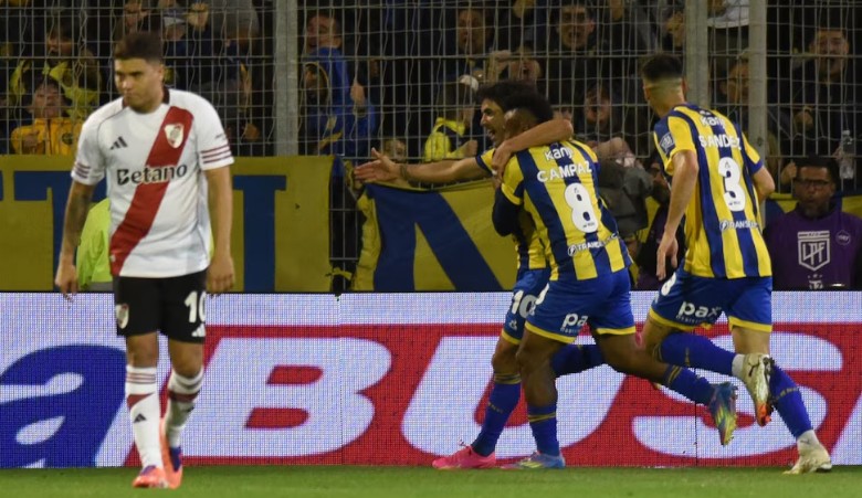 Rosario Central vence a River Plate 2-1 en un emocionante partido de Torneo Clausura.