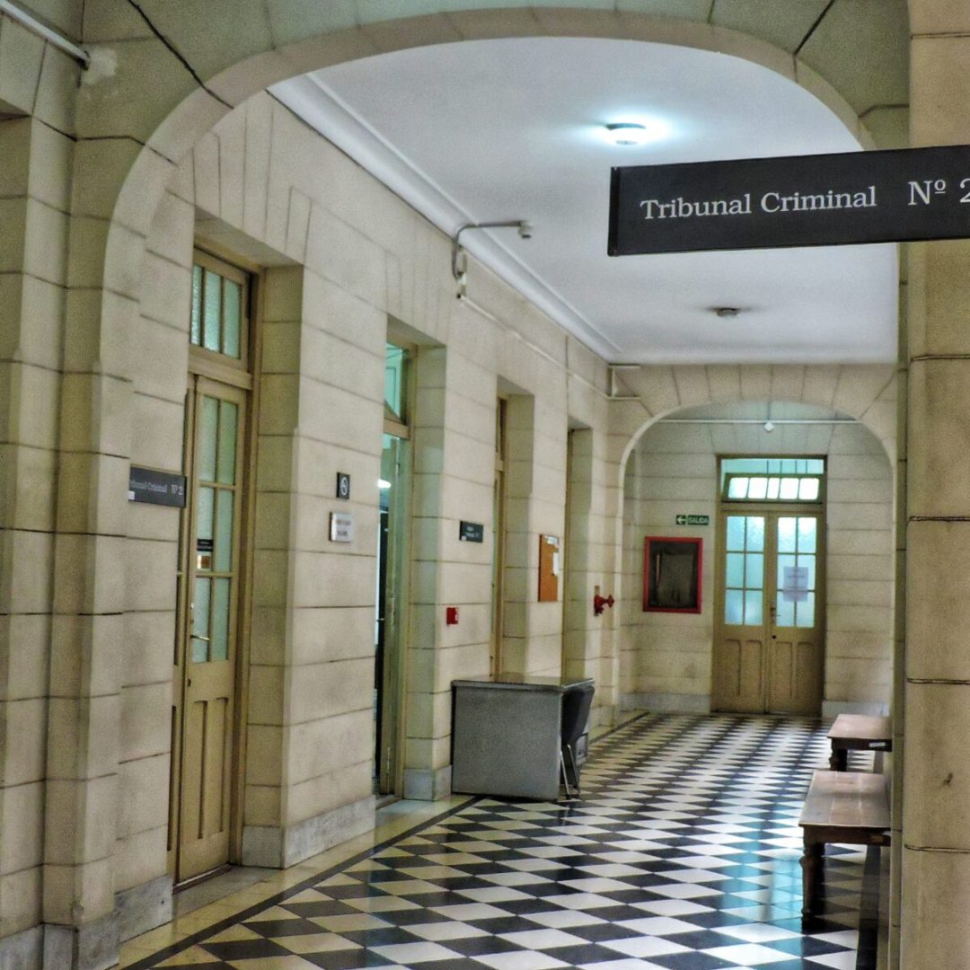 Condenan a dos jóvenes por venta de marihuana y cocaína en Bahía Blanca