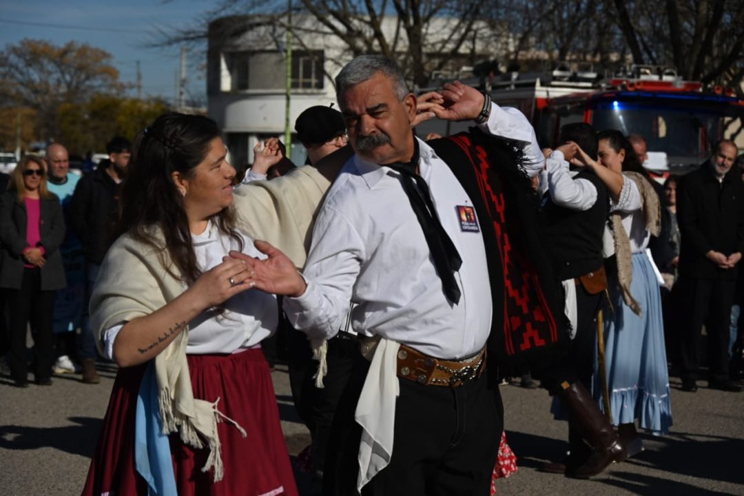 Bahía Blanca se prepara para el Pre-Cosquín con música danza y tradición este fin de semana