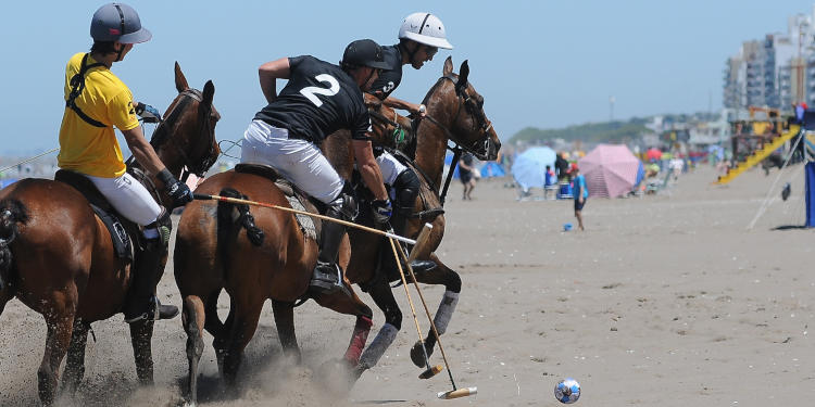 Agenda deportiva del fin de semana con beach polo y carrera nocturna