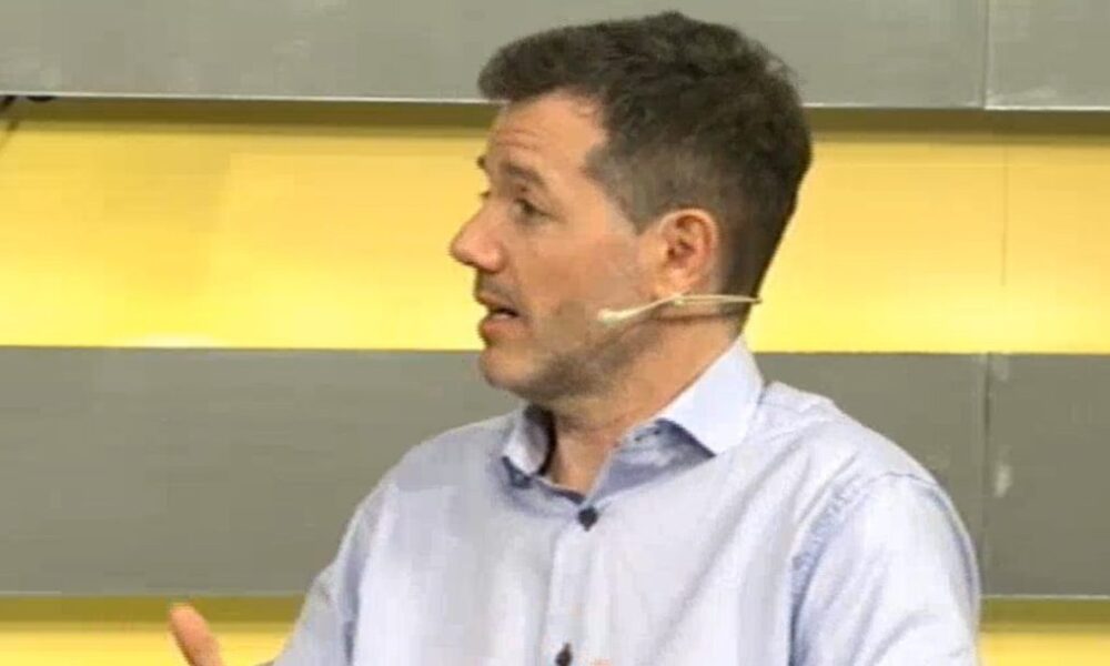 Salaberry critica la designación de Gisela Caputo tras acuerdo político en Bahía Blanca