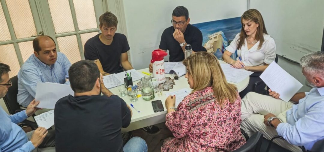 Comienza en el Concejo el análisis del Presupuesto 2026 con la exposición de funcionarios municipales