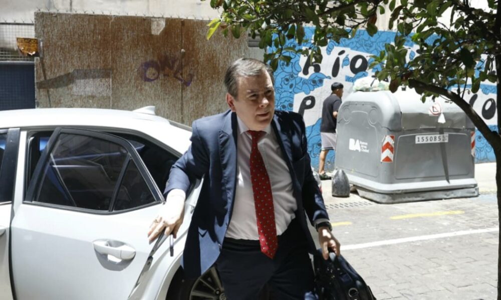 Cumbre urgente de peronistas opositores para evitar la ruptura de los bloques