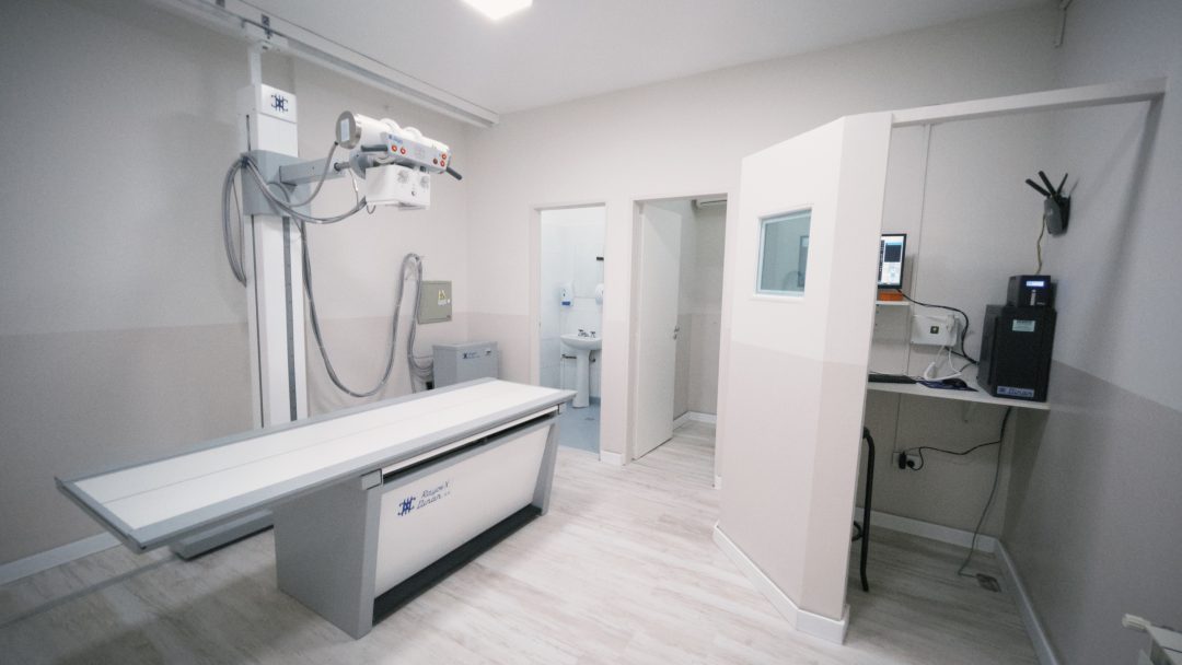 Dow donó un nuevo equipo de radiología para Hospitalito de White