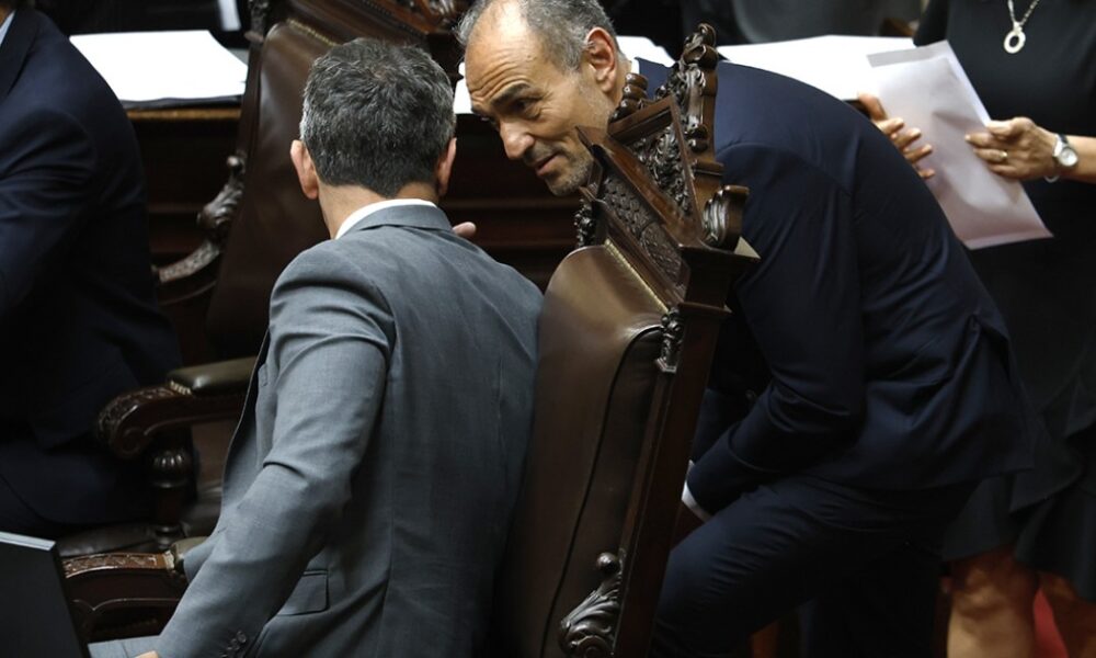 En el gobierno cuestionan a los Menem por la caída del ajuste a las universidades: "este Presupuesto no nos sirve"