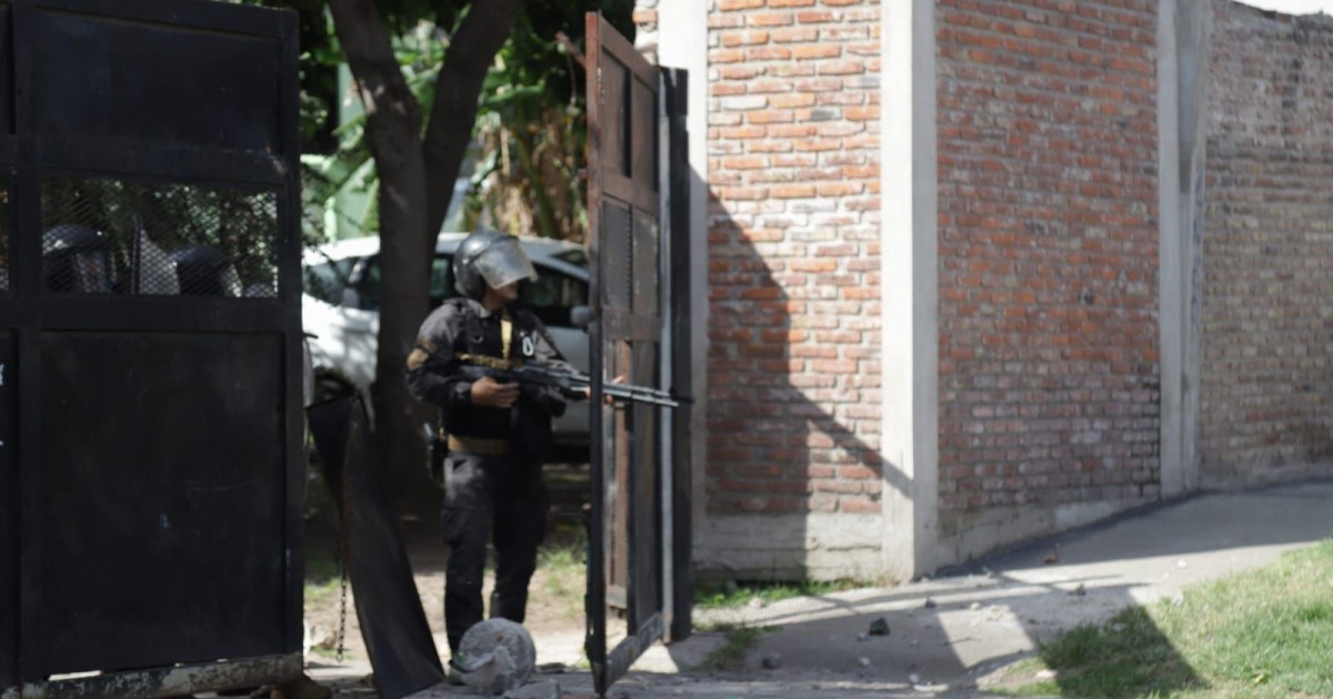 Grabois cruzó a Mayra por la represión a trapitos: "pegarle a los laburantes es de garca"