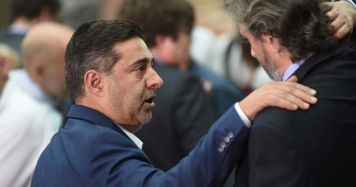 Las razones detrás del enfrentamiento entre Angelici y Toviggino