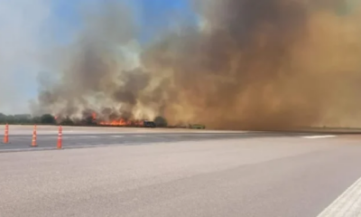 Incendio de pastos en Ruta 3, cerca del aeropuerto