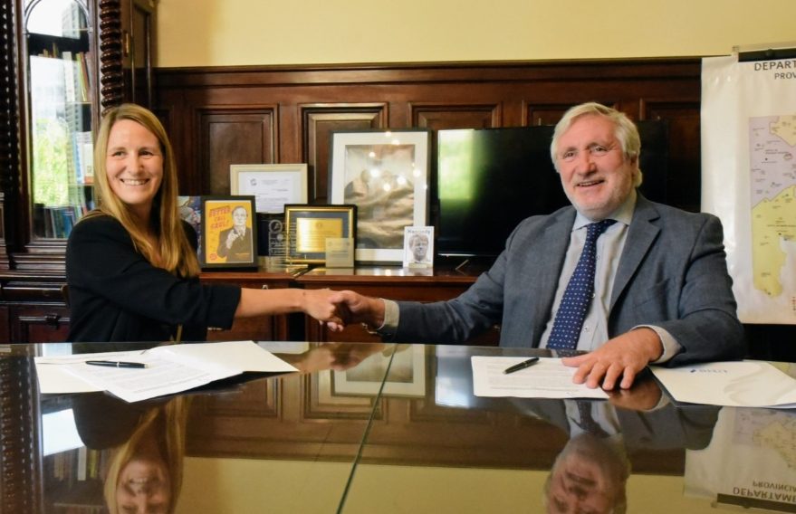 Convenio con la Procuracion General para fortalecer la investigacion forense