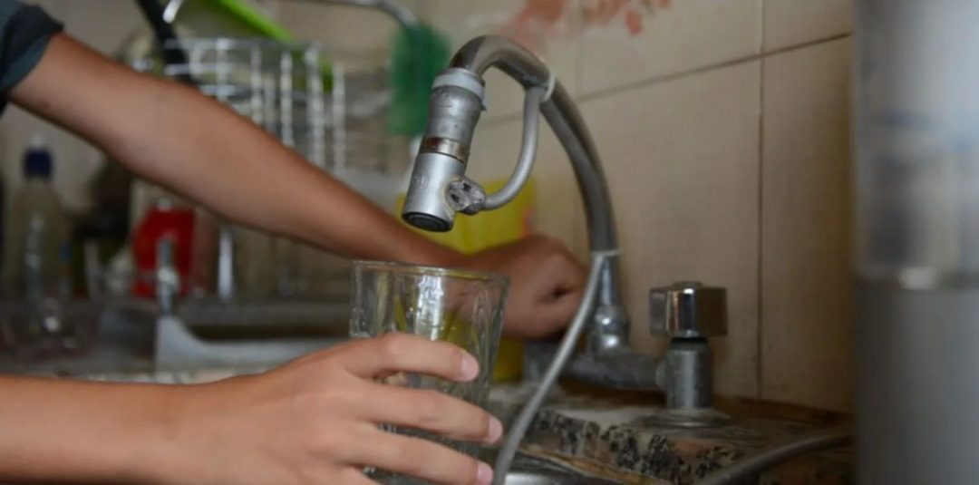 ABSA convoca audiencia para aumentar tarifas de agua en un 40 por ciento
