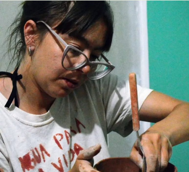 Madre de joven arrollada por tren pide fe y apoyo a la comunidad