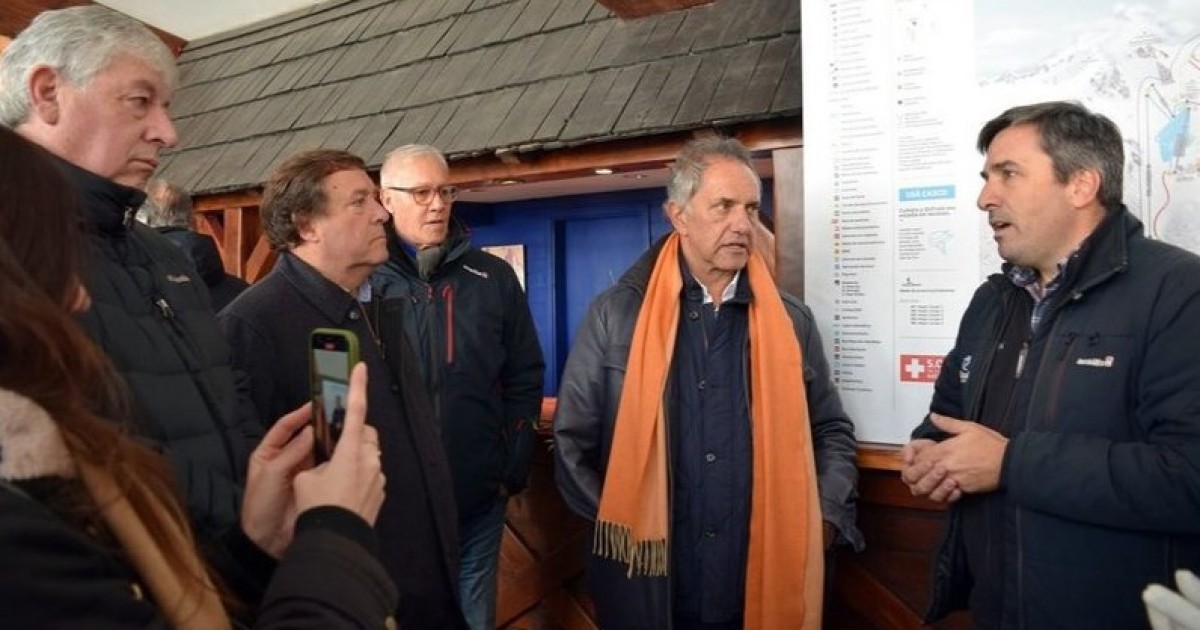 En medio de los incendios, el funcionario que puso Scioli en el Parque Nahuel Huapi discute la interna del PJ