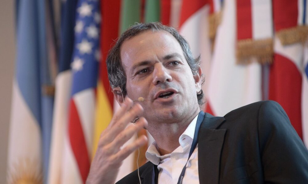 La Justicia embargó a Llach y González Fraga por fraude millonario en el caso Vicentín