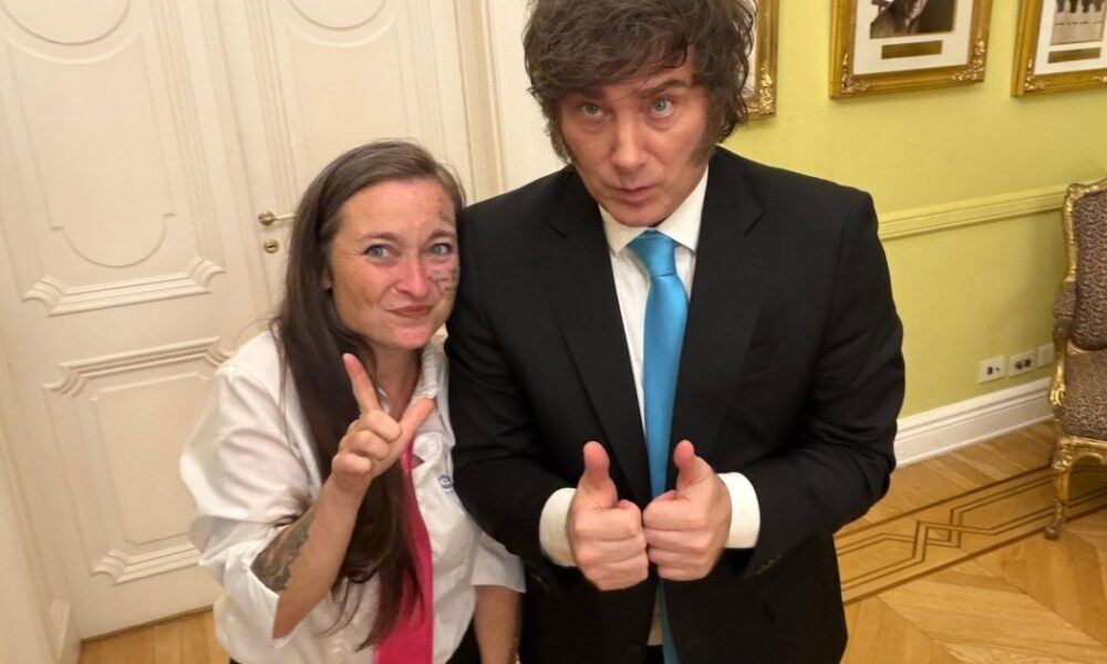 Karina suma a La Tatuada, el Fisura Liberal y otros influencers a su propio ejército digital