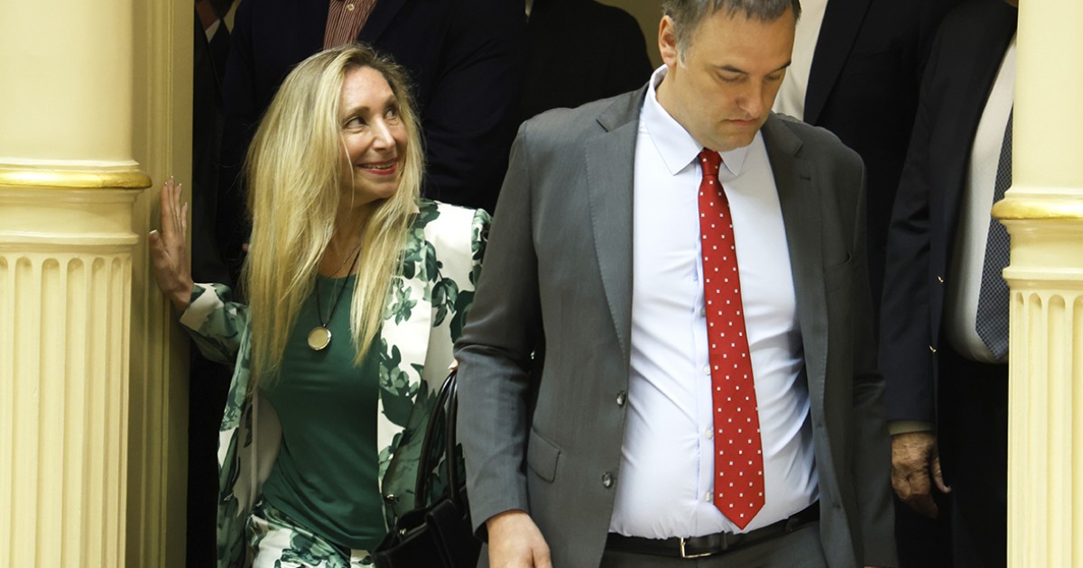 Karina prefiere a Adorni para la Ciudad y le marca un límite a Patricia