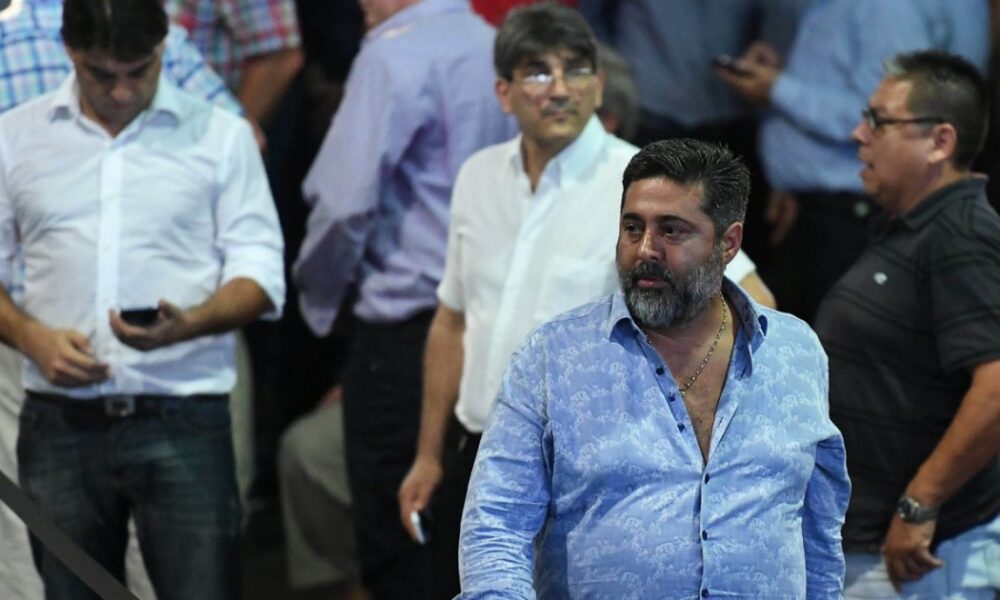 Angelici cerró con Chiqui Tapia y Toviggino: apoyo en la Justicia y su empresa Betano es sponsor del torneo