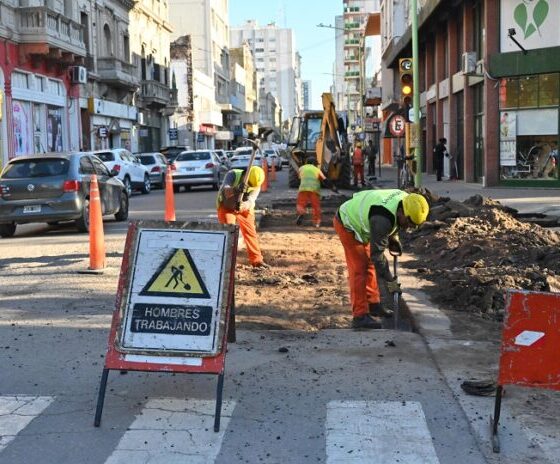 Cortes de calles y cambio en el recorrido de colectivos