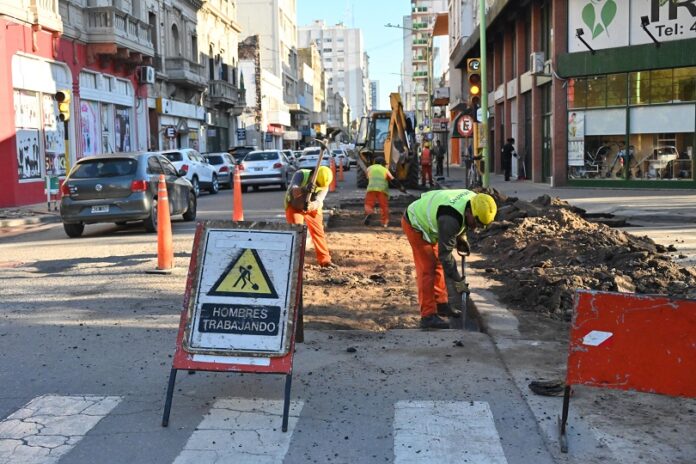 Cortes de calles y cambio en el recorrido de colectivos
