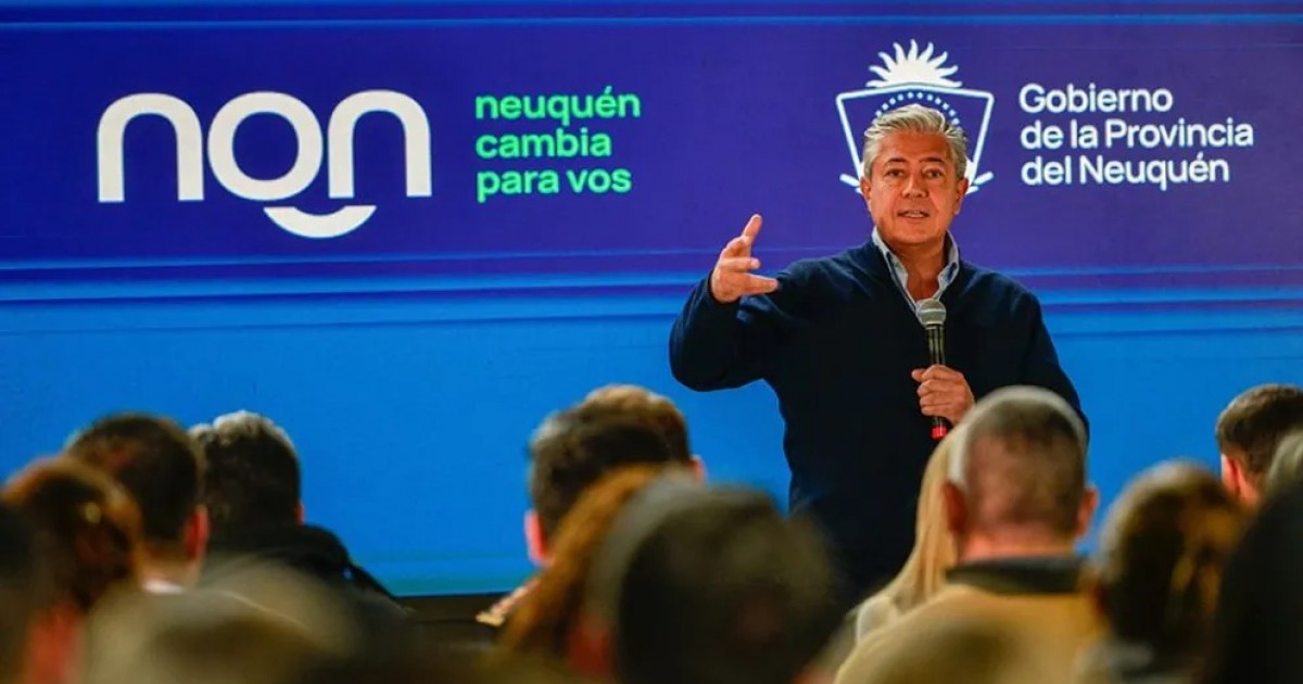 Rolando Figueroa destacó que Neuquén tiene superávit y por eso puede financiar con fondos propios el 90% de la