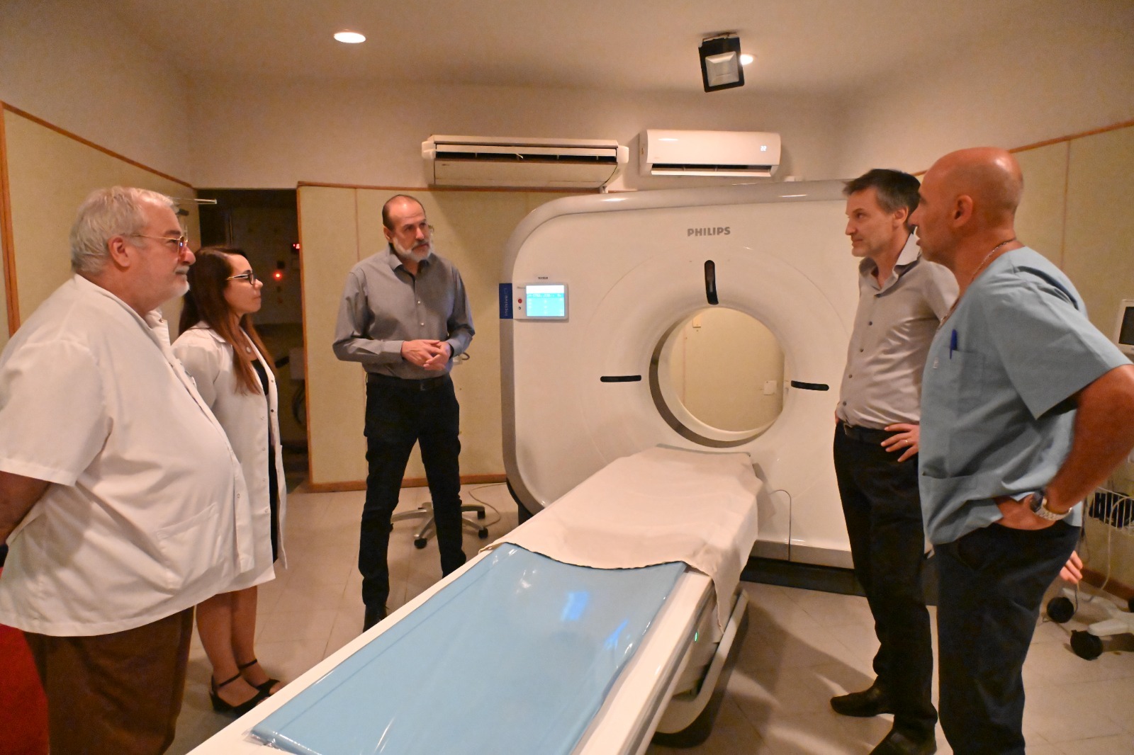 La Renga donó un tomógrafo de alta complejidad al Hospital Municipal