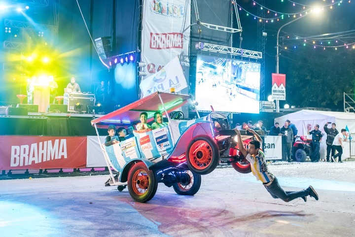 Carnavales bonaerenses: Carrozas gigantes, comparsas, sorteo de un 0km y shows musicales en 8 municipios