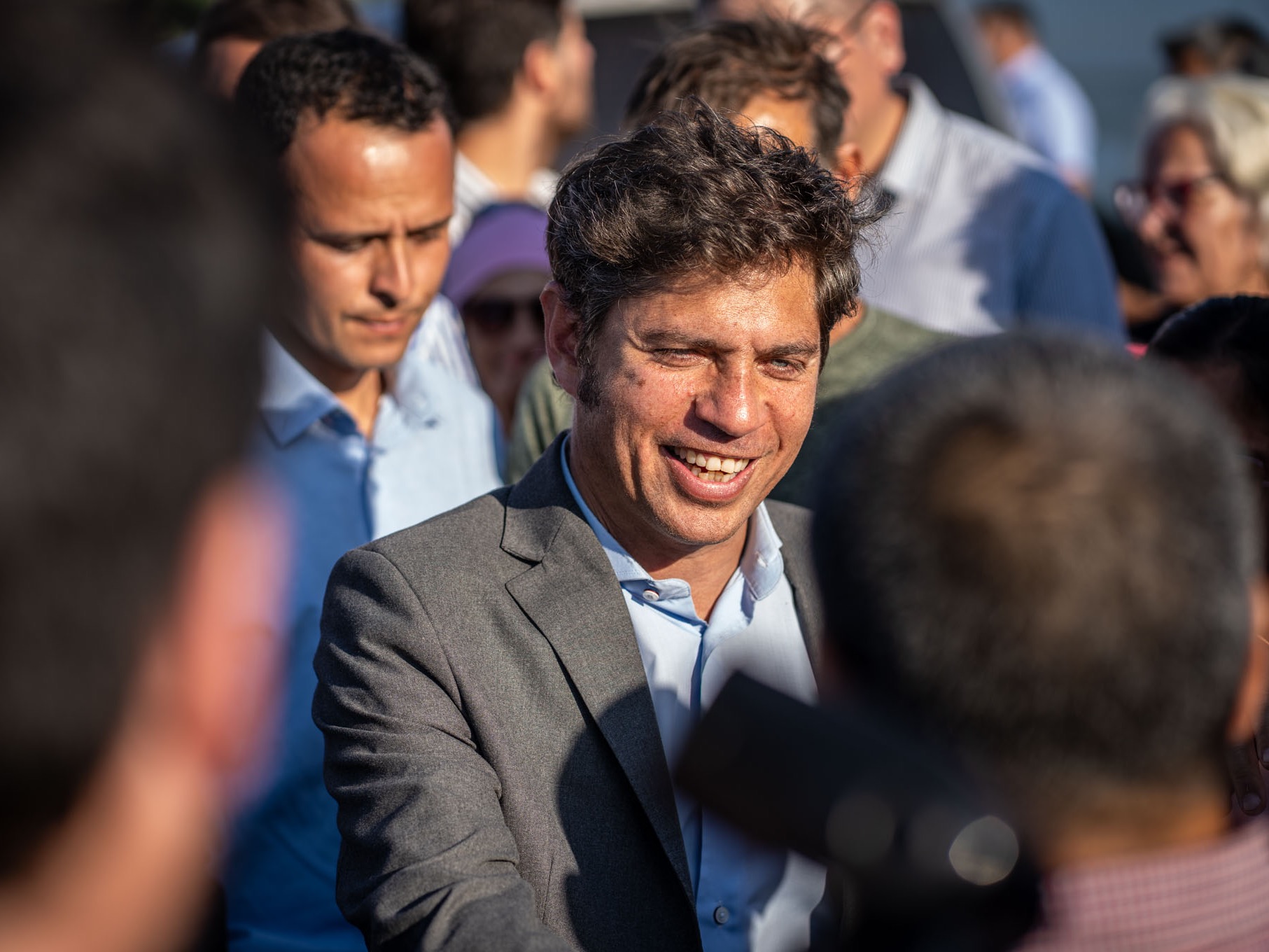 Axel Kicillof visita Villarino y Patagones con una intensa agenda de obras y entregas de escrituras