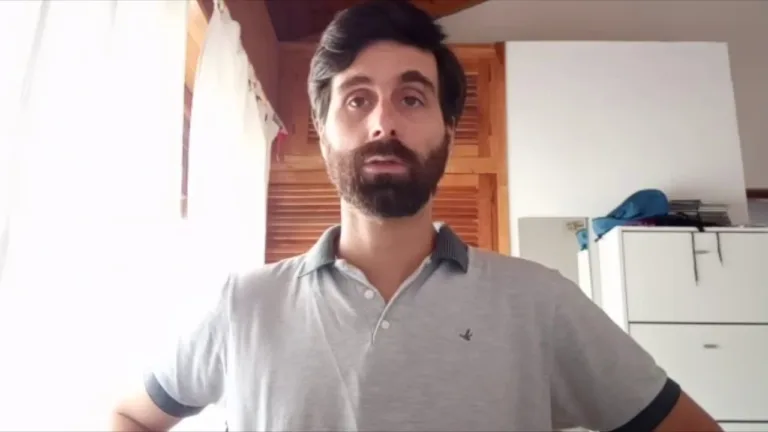 “La estrategia del gobierno de patear la crisis para adelante es lo que ahora está explotando”