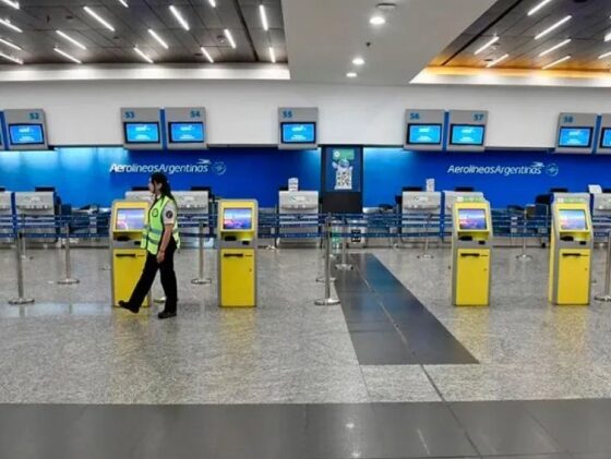 Postergan el paro aeroportuario, pero se esperan demoras por asambleas en las terminales