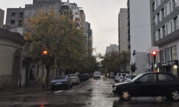 El SMN emitió un doble alerta amarillo para Bahía Blanca