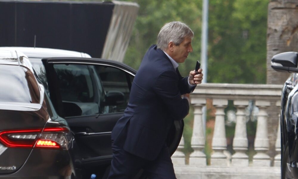 Pami suspende pagos a los hospitales de la Patagonia y denuncian que Toto Caputo pisa los fondos