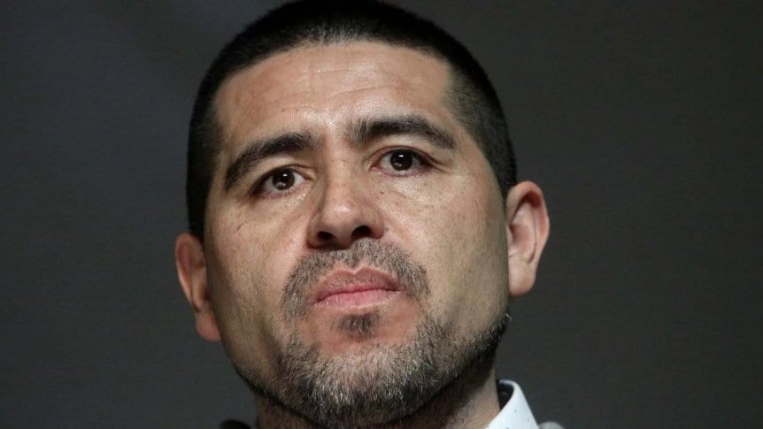 Denuncian a Riquelme por presunta administración fraudulenta en Boca