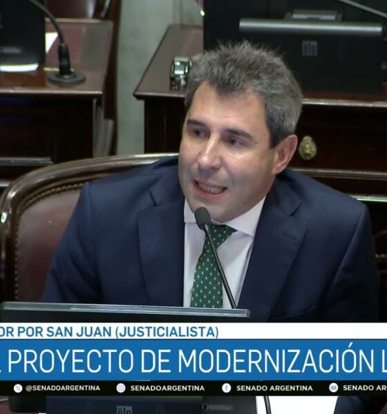 Senador advirtió que el proyecto de reforma laboral agiliza los despidos y no las contrataciones