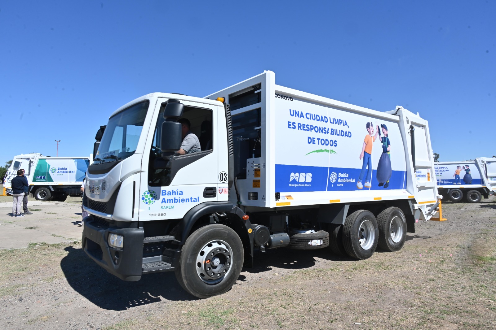 Se incorporaron ocho nuevos camiones para reforzar la recolección de residuos