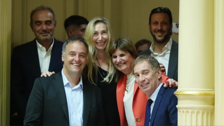 El Gobierno celebró la media sanción de la reforma laboral