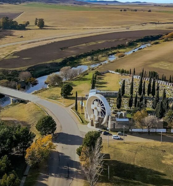 A pocos kilómetros de CABA: el pueblito con cerros imponentes y senderos únicos, ideal para hacer trekking