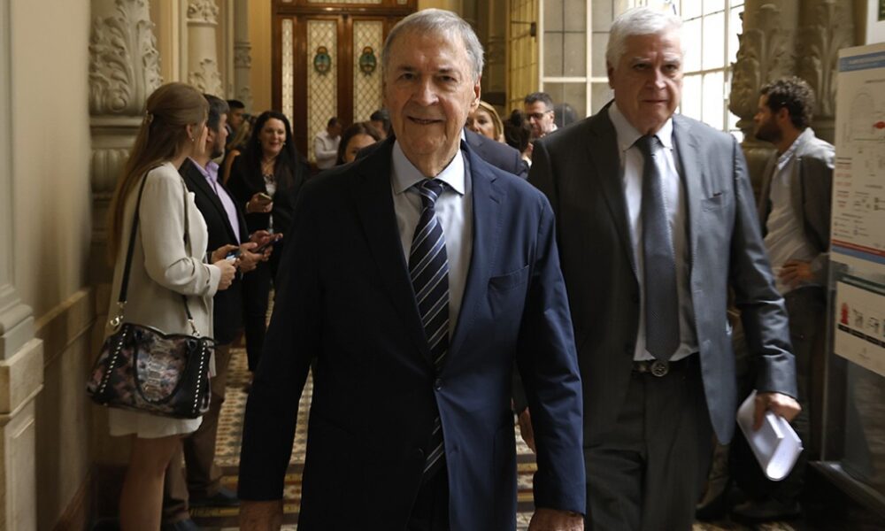 Llaryora salva el fondo de indemnizaciones de Caputo con el faltazo de Schiaretti, Torres