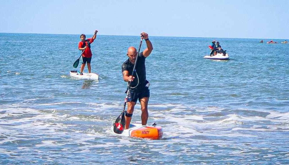 Monte Hermoso recibió la apertura del circuito nacional de SUP Race con doble jornada en el mar