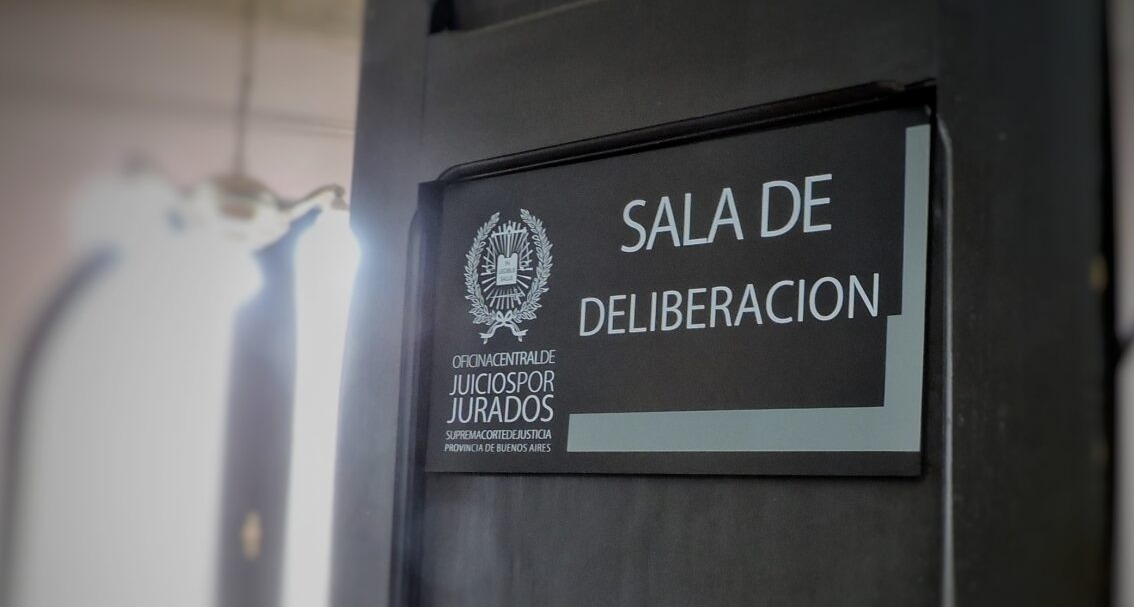 Desde hoy juzgan a un hombre por abusar de los hijos de su pareja