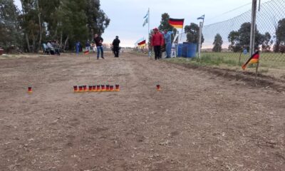 Coronel Suárez celebra la 11° Strudel Fest con el tradicional “juego de huesos”, similar a las bochas