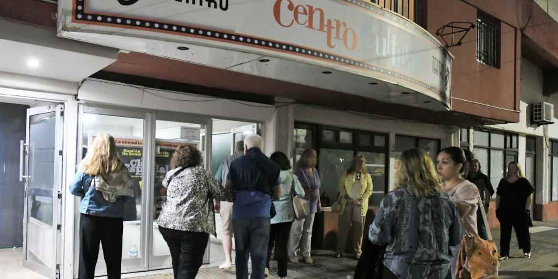 Destacan a Monte Hermoso por su crecimiento como plaza teatral: solo detrás de Mar del Plata, alcanzó 78% de ocupación en la temporada 2026