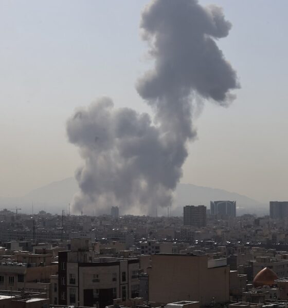 Oleada de suspensión de vuelos a Oriente Medio tras ataque a Irán