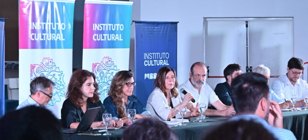 Avanza la reglamentación de la ley audiovisual bonaerense con un masivo foro en Bahía Blanca