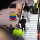 Llegó a Venezuela un vuelo con 110 migrantes venezolanos deportados desde EEUU