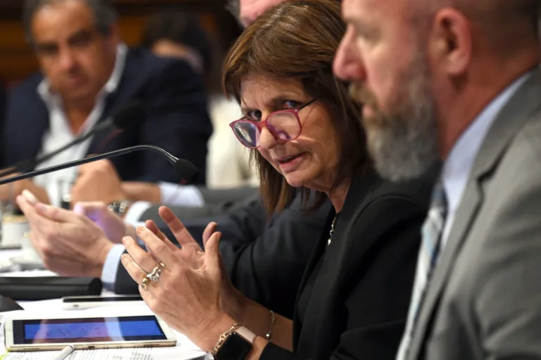 “Fue un error”, dijo Bullrich sobre el artículo de enfermedades graves y leves en la reforma laboral